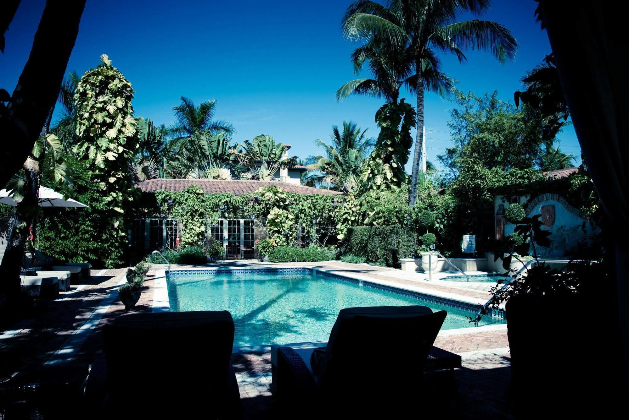 Hotel Escalante Naples Exterior photo