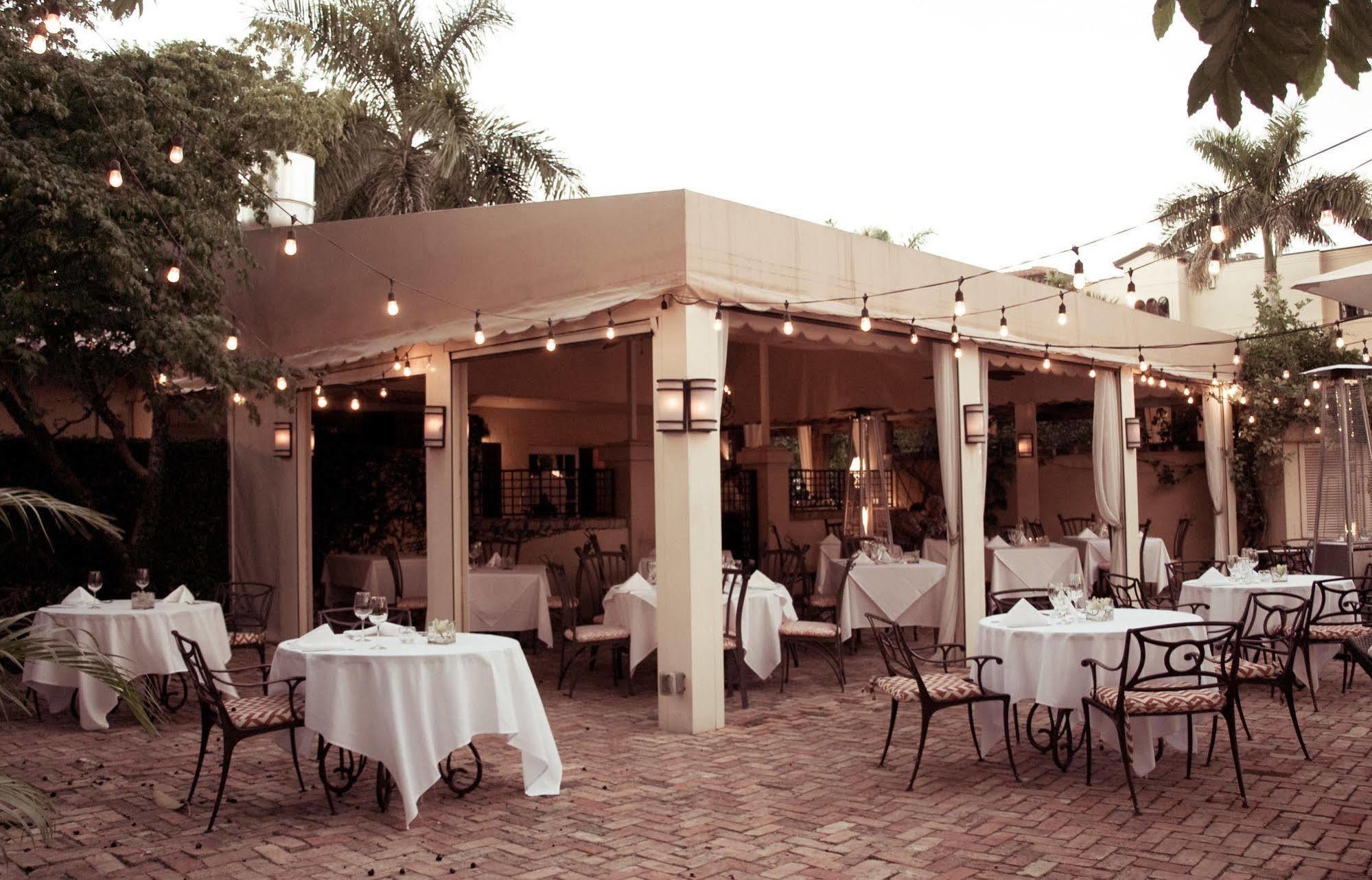 Hotel Escalante Naples Exterior photo